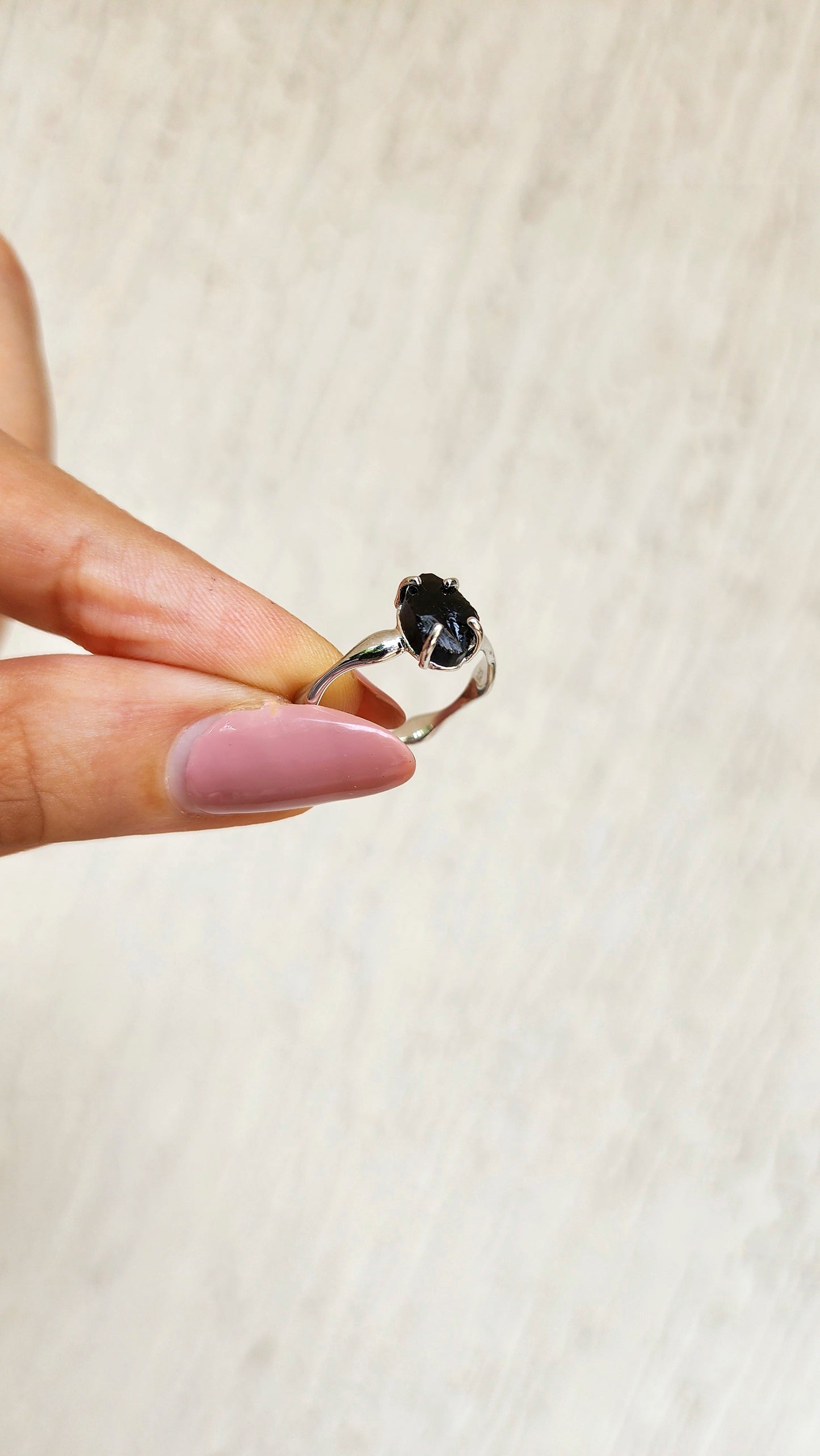 Shadowlight - Raw Black Obsidian
