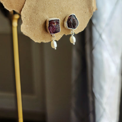 The Pearl Danglers