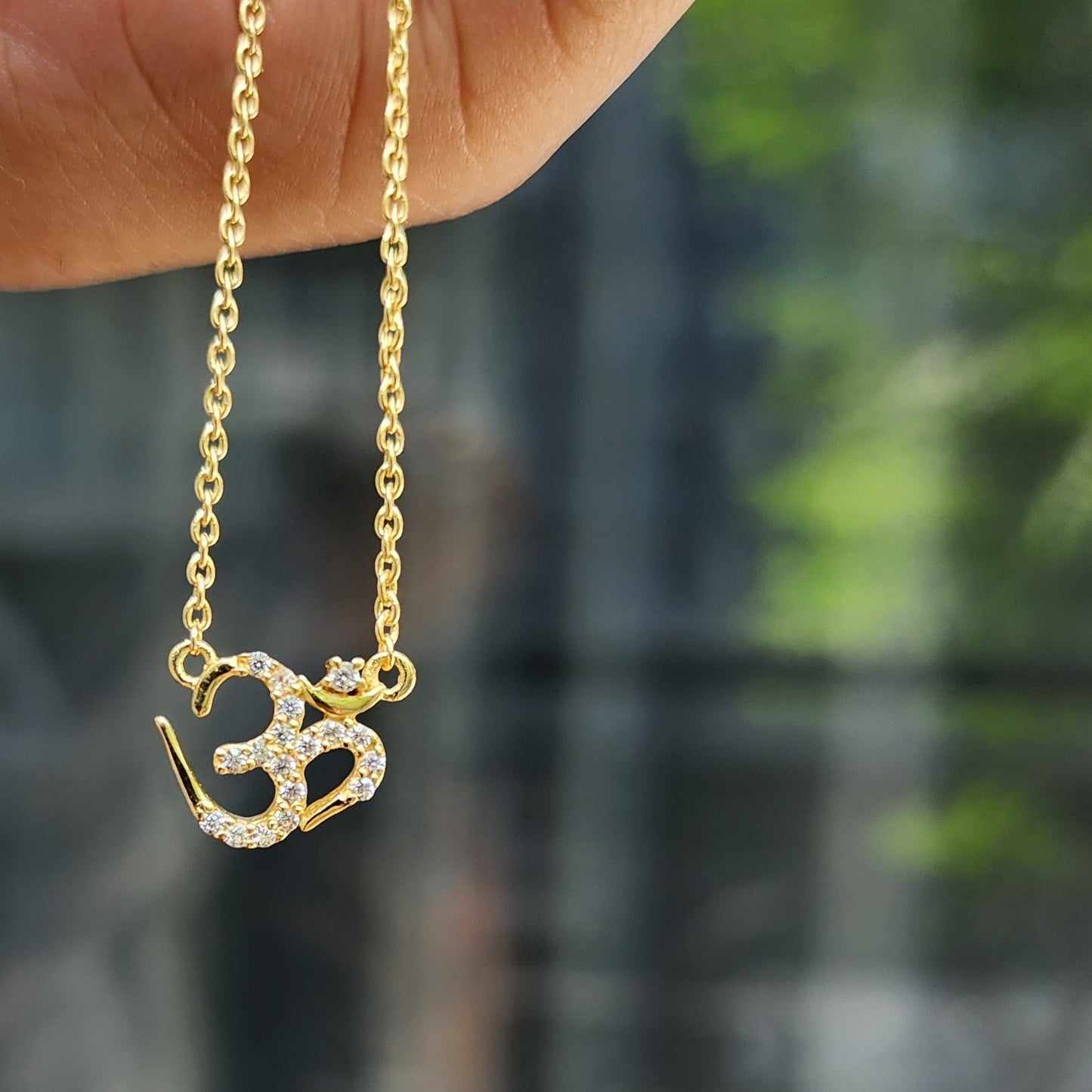 Aum (OM)