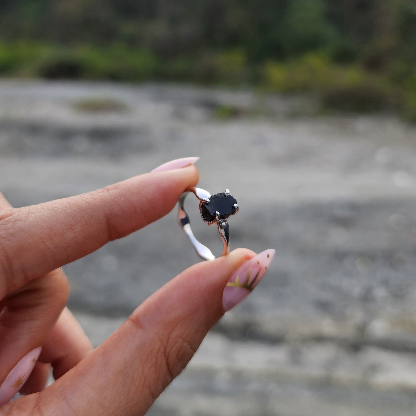Shadowlight - Raw Black Obsidian
