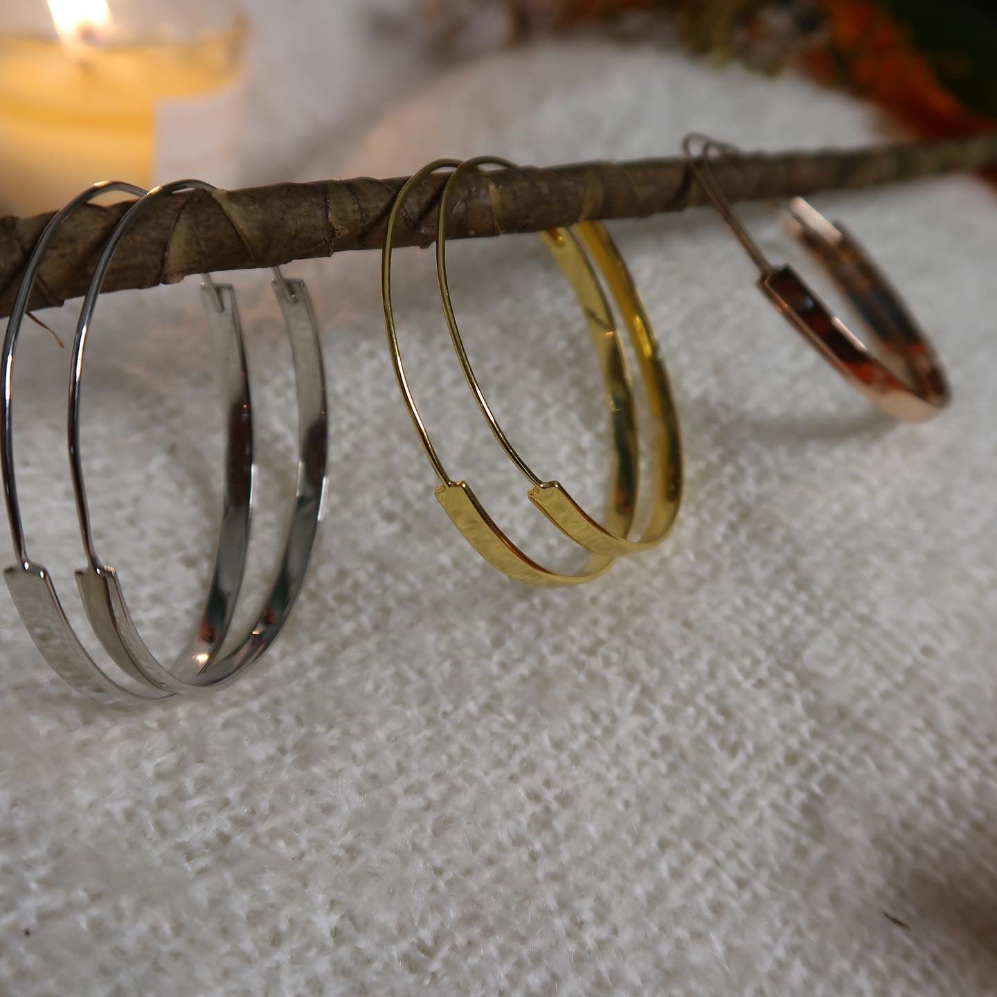 The Aurora Hoop